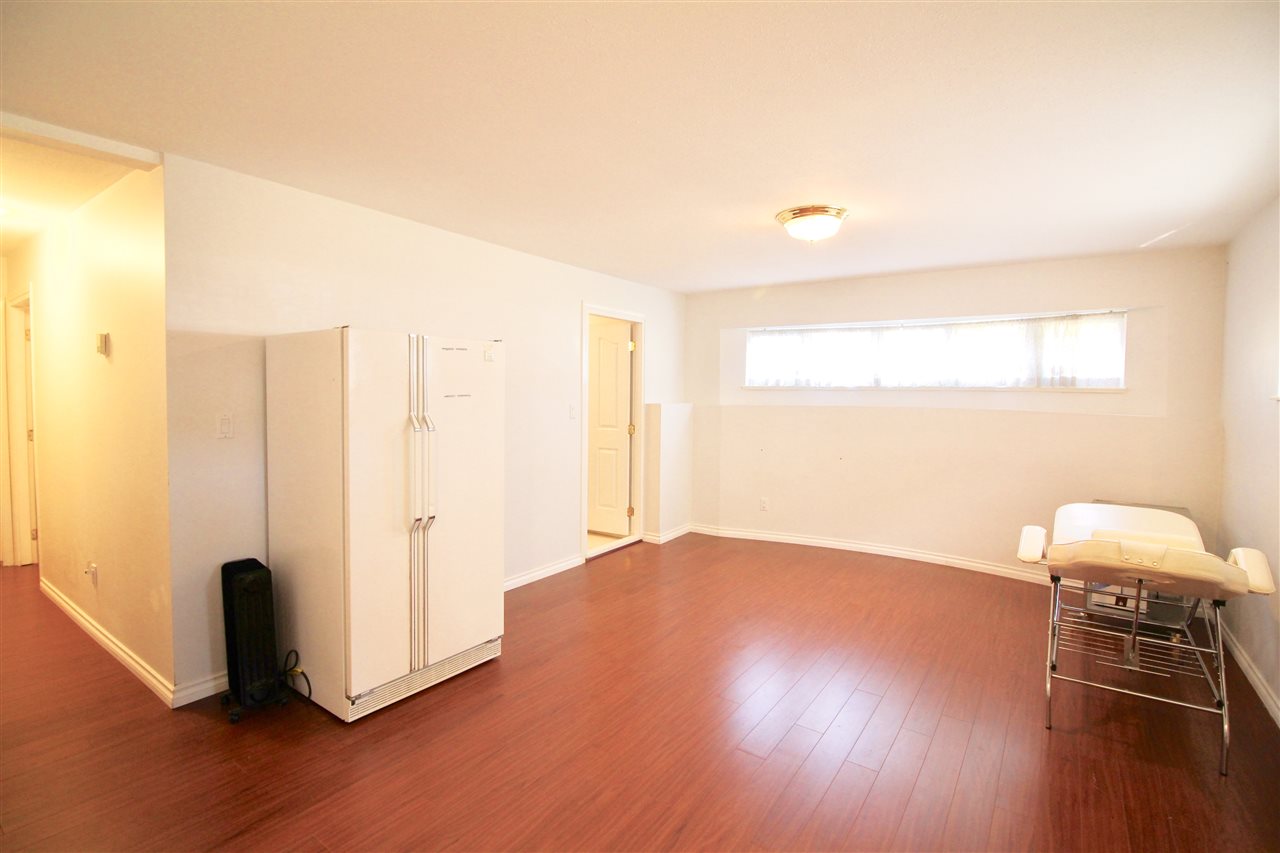 7439 7th Street, Burnaby East 16