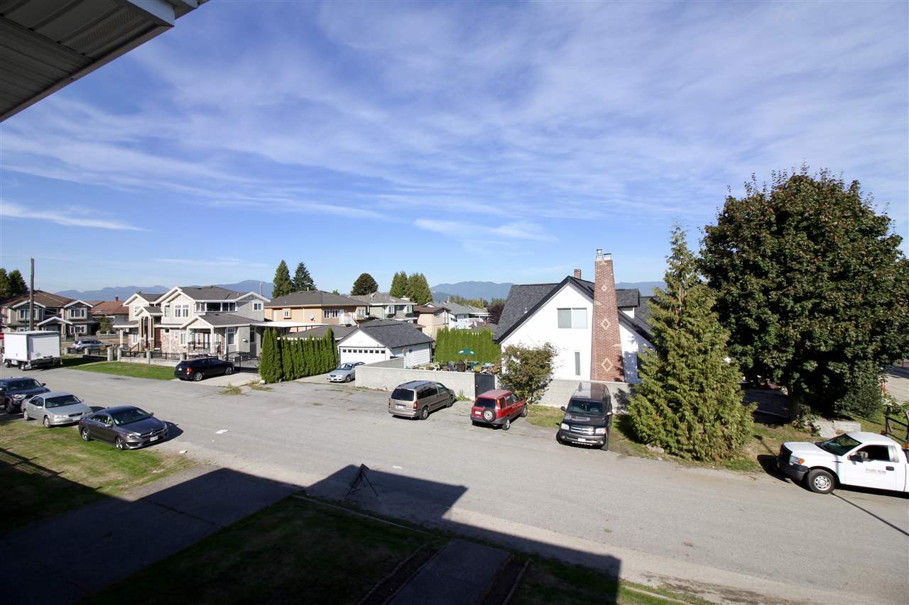 7439 7th Street, Burnaby East 8
