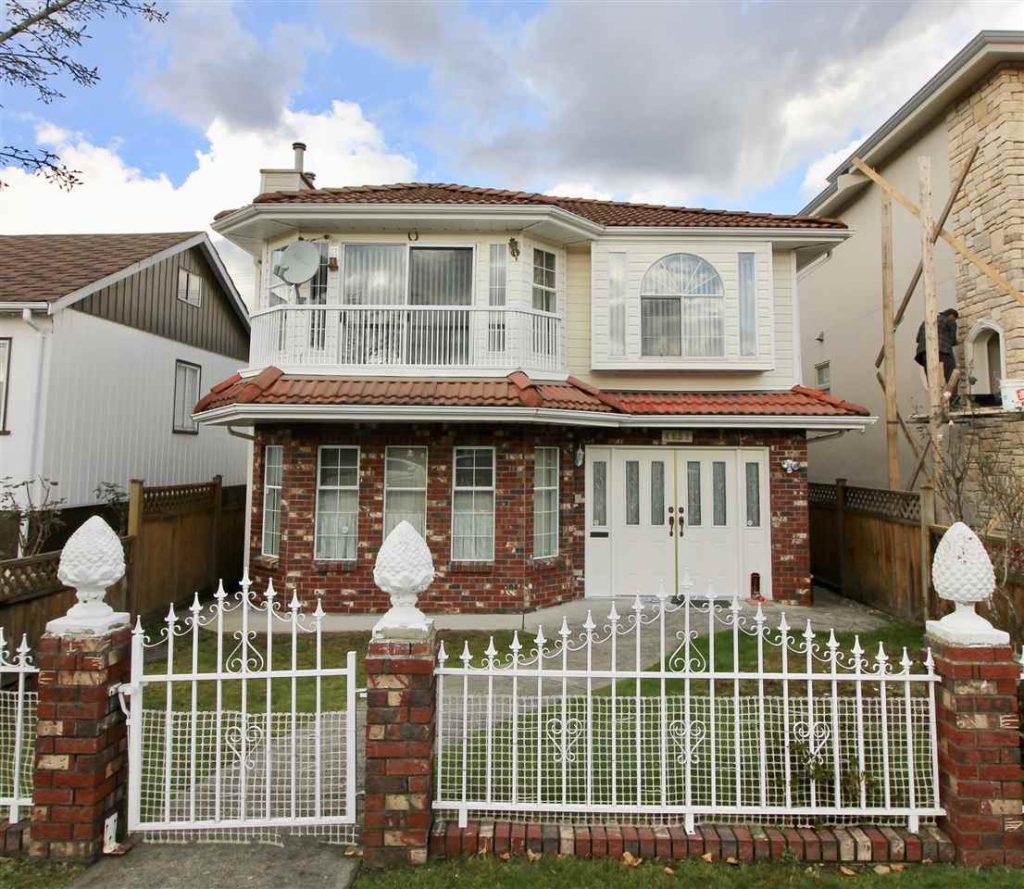 4659 Pender Street, Burnaby North