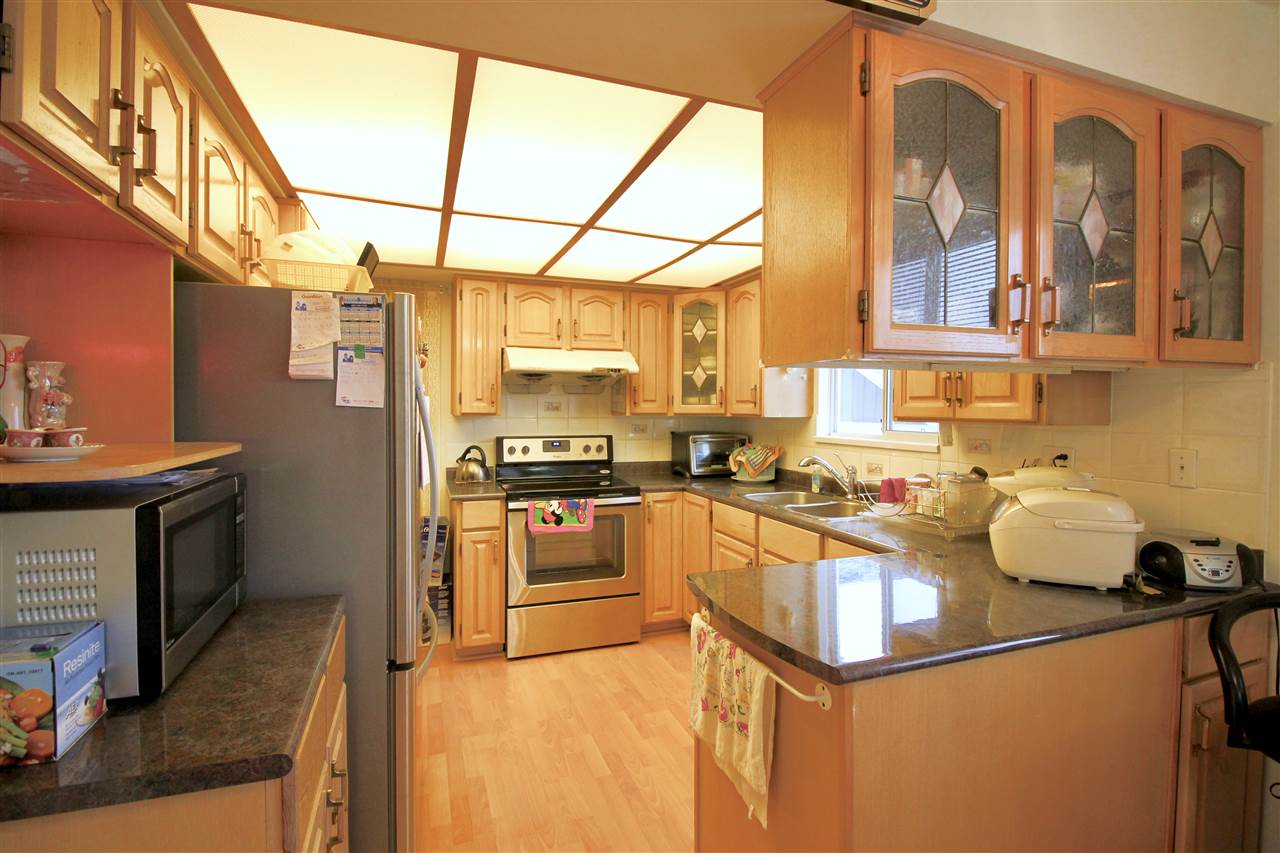 4659 Pender Street, Burnaby North 6