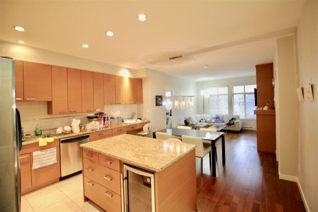1335 Howe 5