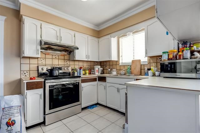5821 Latta Street, Vancouver East 5