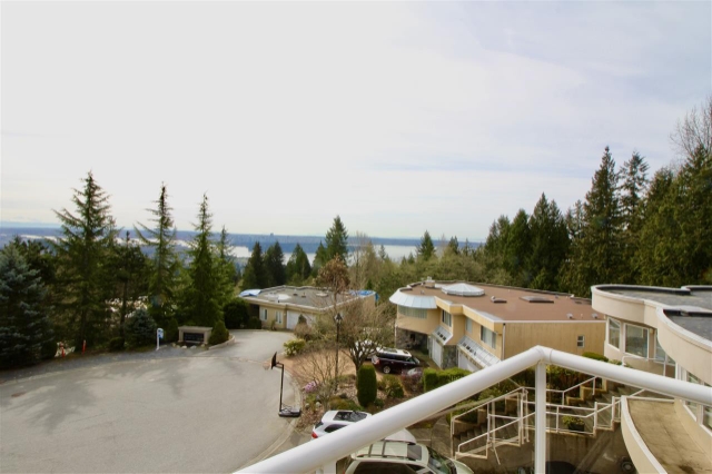 2578 Westhill Close, West Vancouver 20