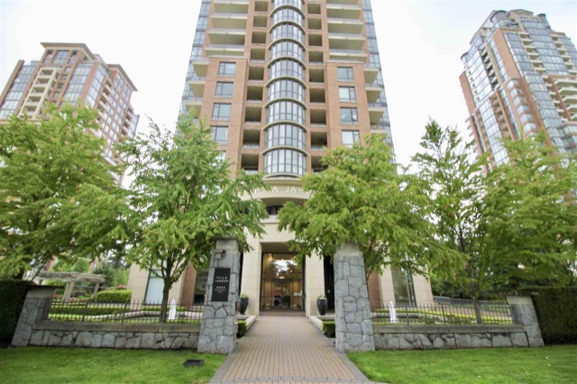 707 6833 Station Hill Drive, Burnaby South