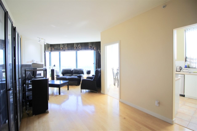 1605 4567 Hazel Street, Burnaby South 8