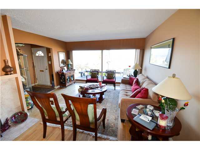 7058 Malibu Dr, Burnaby North 2