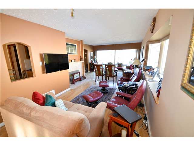 7058 Malibu Dr, Burnaby North 3