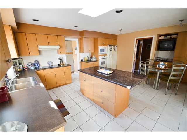 7058 Malibu Dr, Burnaby North 5