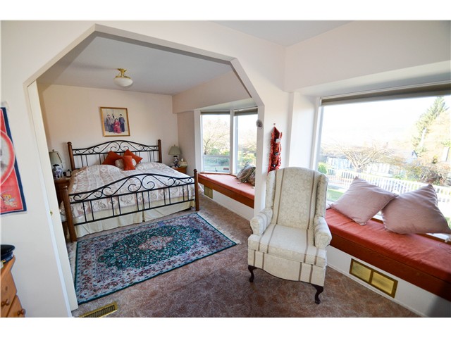 7058 Malibu Dr, Burnaby North 6