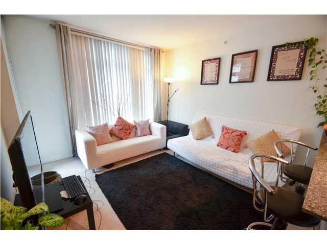 # 703 480 Robson St, Vancouver West 2