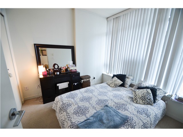 # 703 480 Robson St, Vancouver West 4