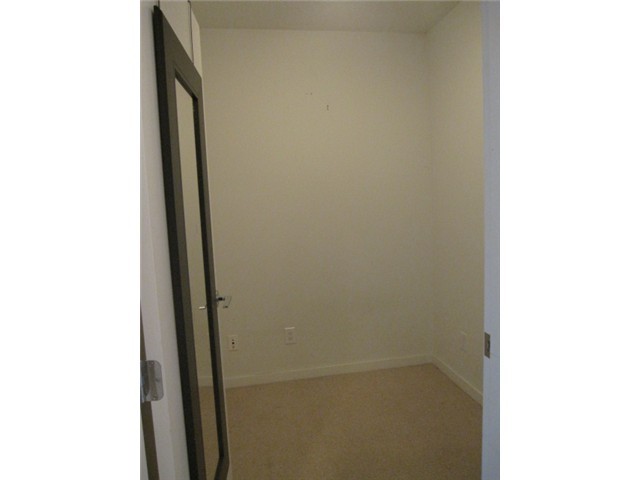 # 703 480 Robson St, Vancouver West 6