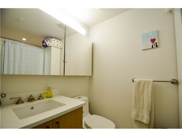 # 202 251 E 7Th Av, Vancouver East 7