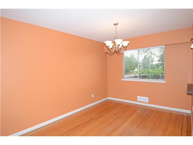 6484 Kitchener St, Burnaby North 3