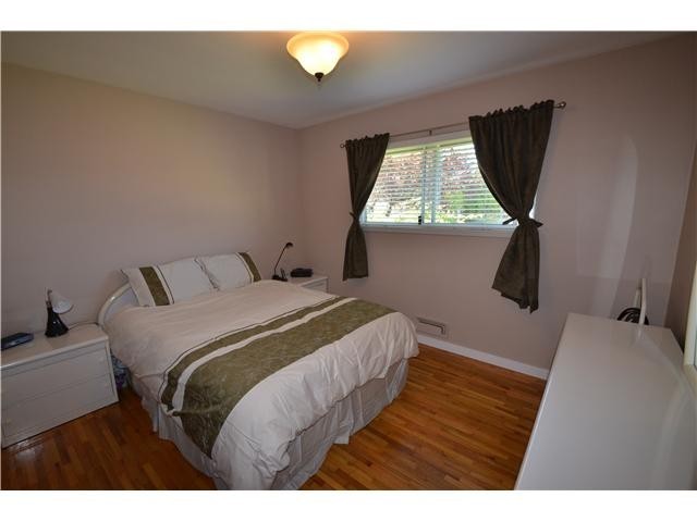 6484 Kitchener St, Burnaby North 5