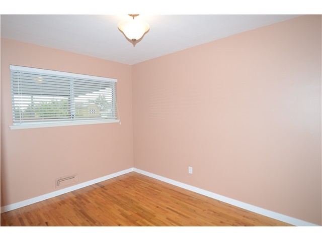 6484 Kitchener St, Burnaby North 6