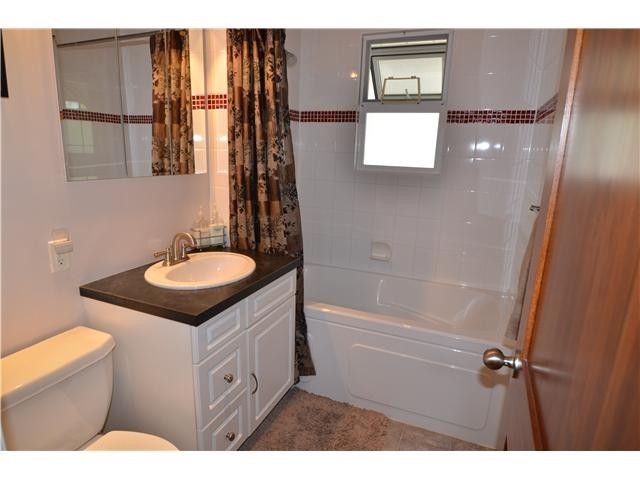 6484 Kitchener St, Burnaby North 7