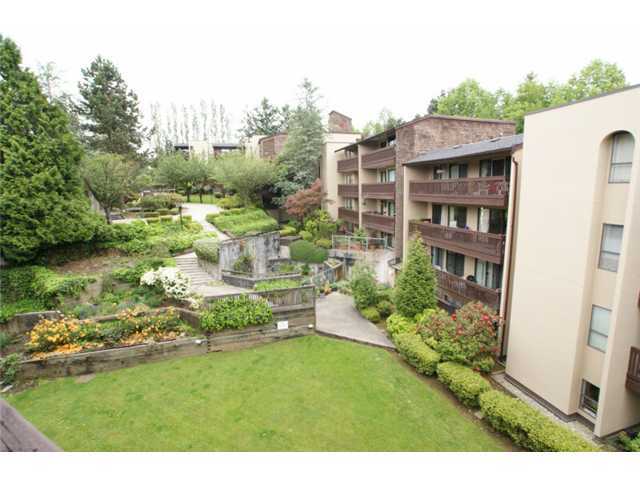 # 405 9857 Manchester Dr, Burnaby North
