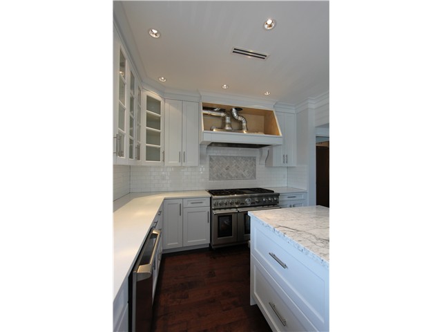 5238 Forest Pl, Burnaby South 14