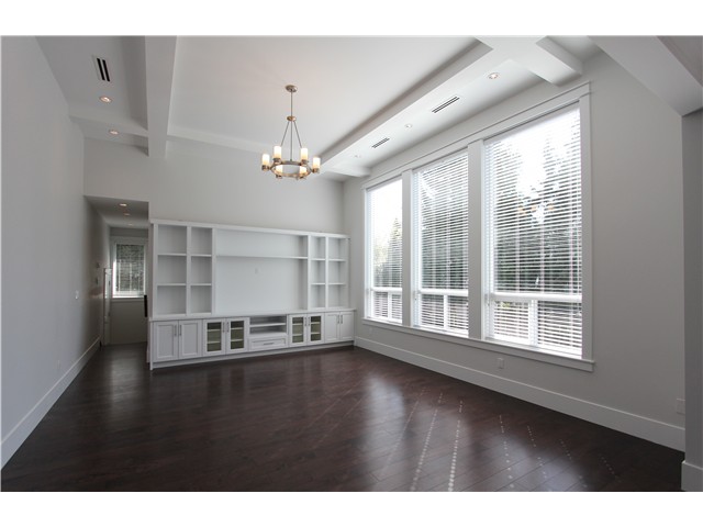 5238 Forest Pl, Burnaby South 2