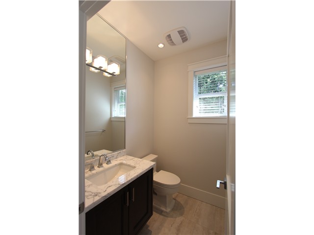 5238 Forest Pl, Burnaby South 9