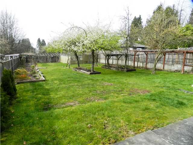 1635 Cliff Av, Burnaby North 12