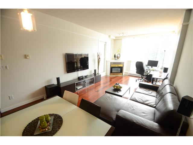 # 10B 6128 Patterson Av, Burnaby South 4