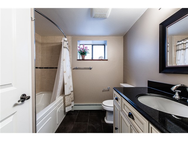 1551 Glen Abbey Dr, Burnaby North 18