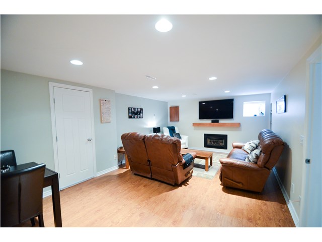 6768 Aubrey St, Burnaby North 12