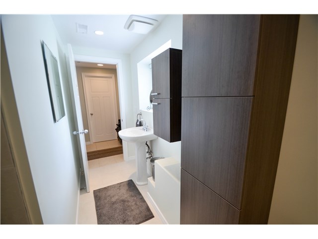 6768 Aubrey St, Burnaby North 16