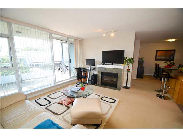 501 2225 Holdom Avenue, Burnaby North 3