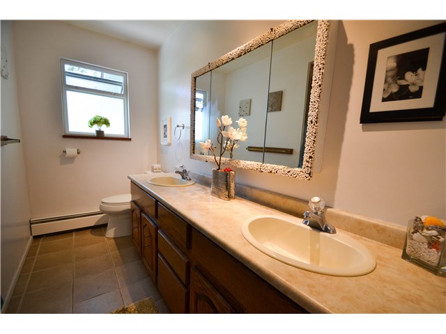 6335 Berwick Ct, Burnaby South 12