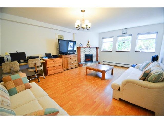 6335 Berwick Ct, Burnaby South 13
