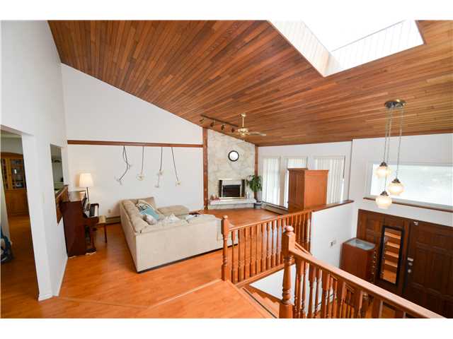 6335 Berwick Ct, Burnaby South 4