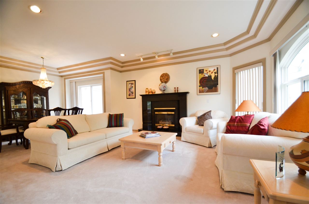 6978 Fielding Court, Burnaby North 2