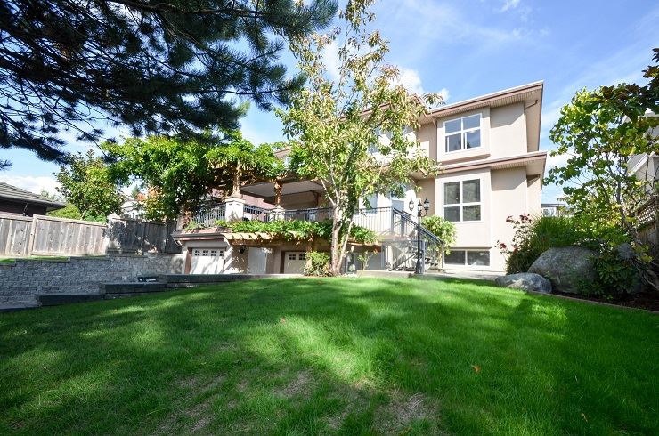 1529 Holdom Avenue, Burnaby North