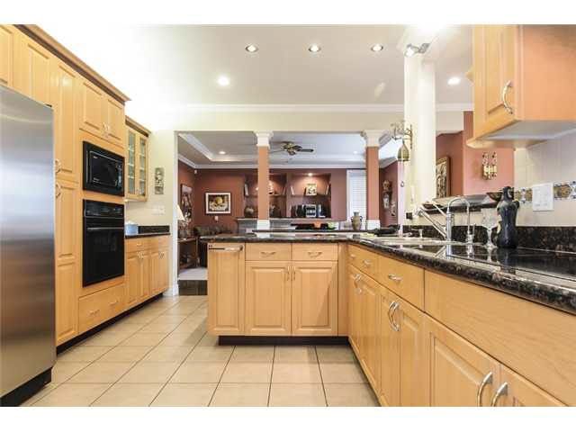 1529 Holdom Avenue, Burnaby North 8