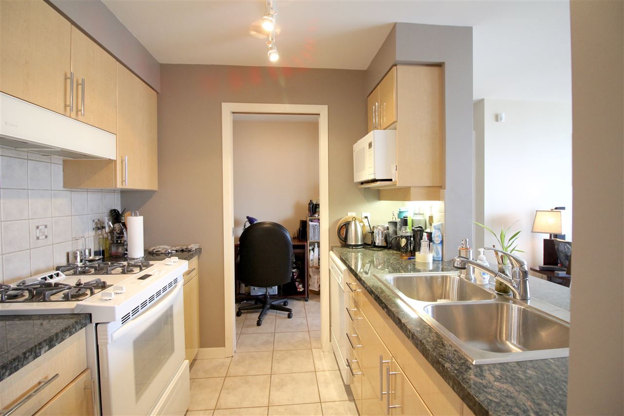 3505 193 Aquarius Mews, Vancouver West 7