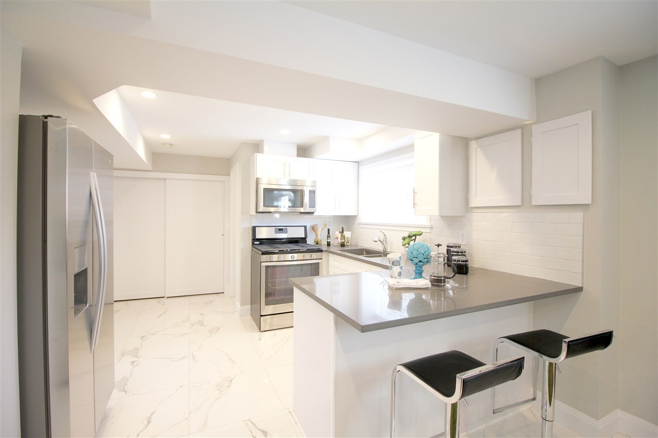 5920 Broadway, Burnaby North 15