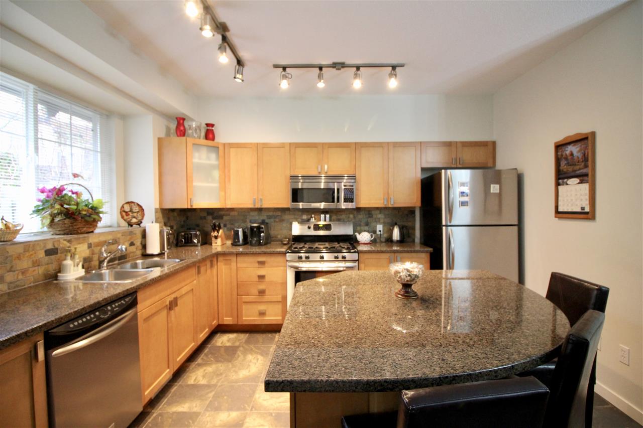 22 2200 Panorama Drive, Port Moody 6