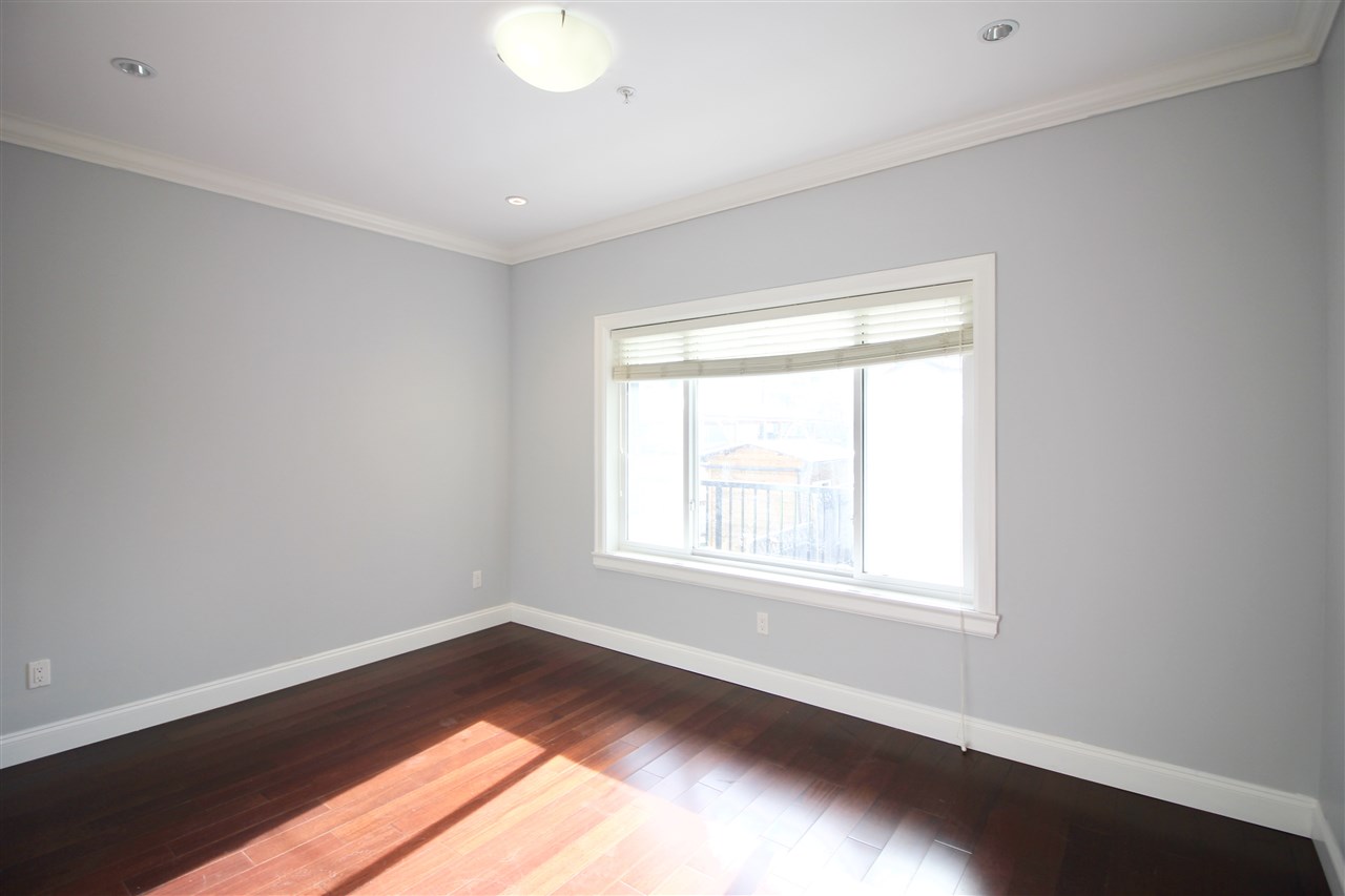 2816 E 4th Avenue, Vancouver 8