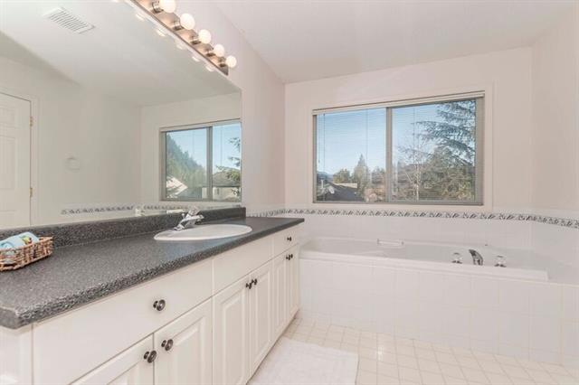 523 Cottonwood Avenue, Harrison Hot Springs 12