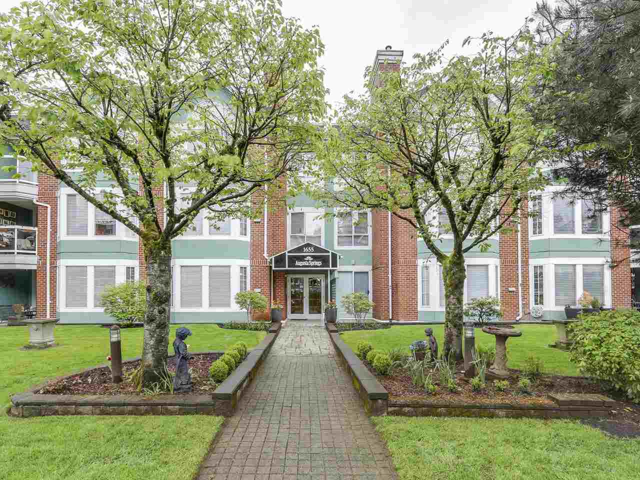 Augusta Springs | 1655 Augusta Avenue 2