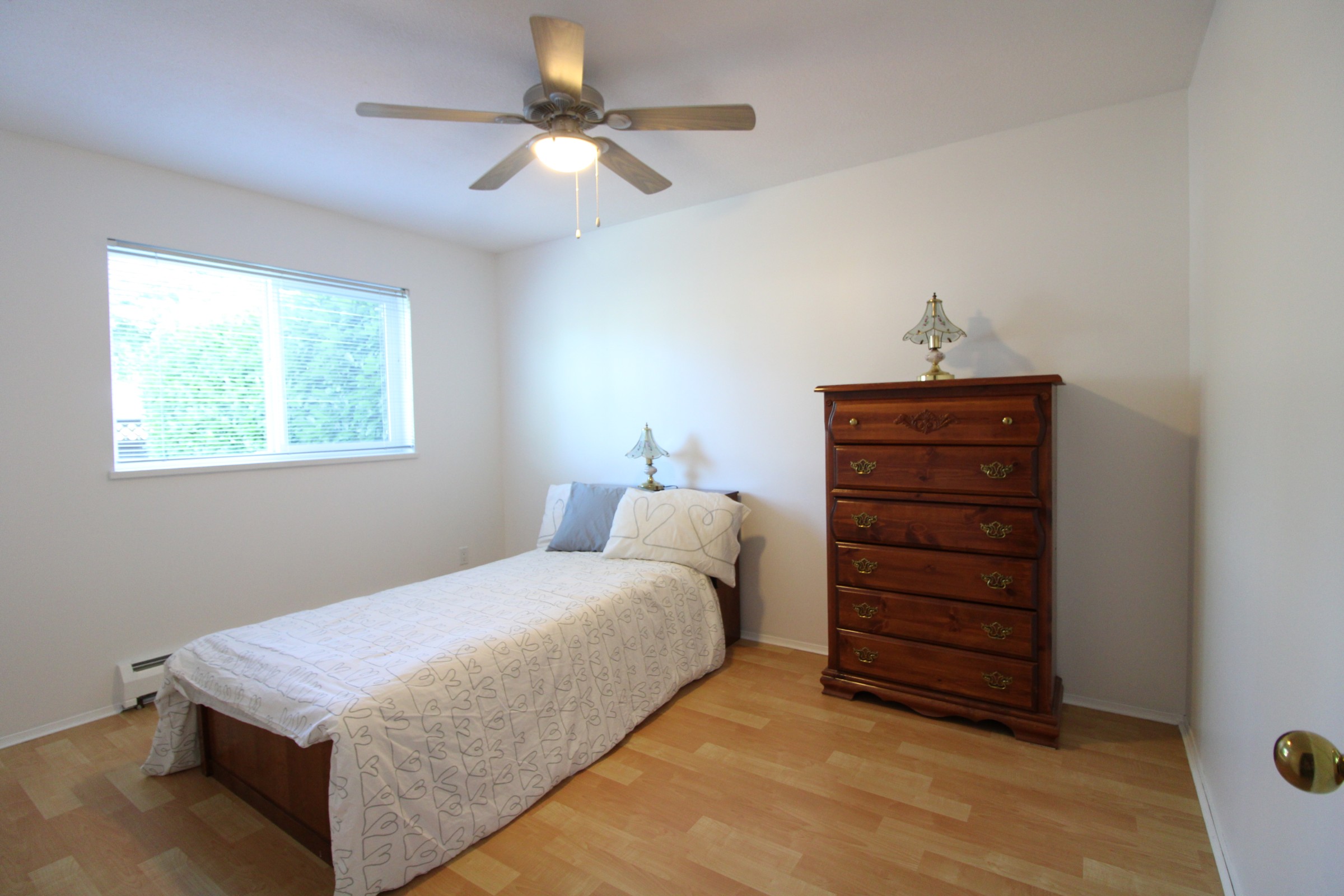 1025 Ridley Drive, Burnaby 3