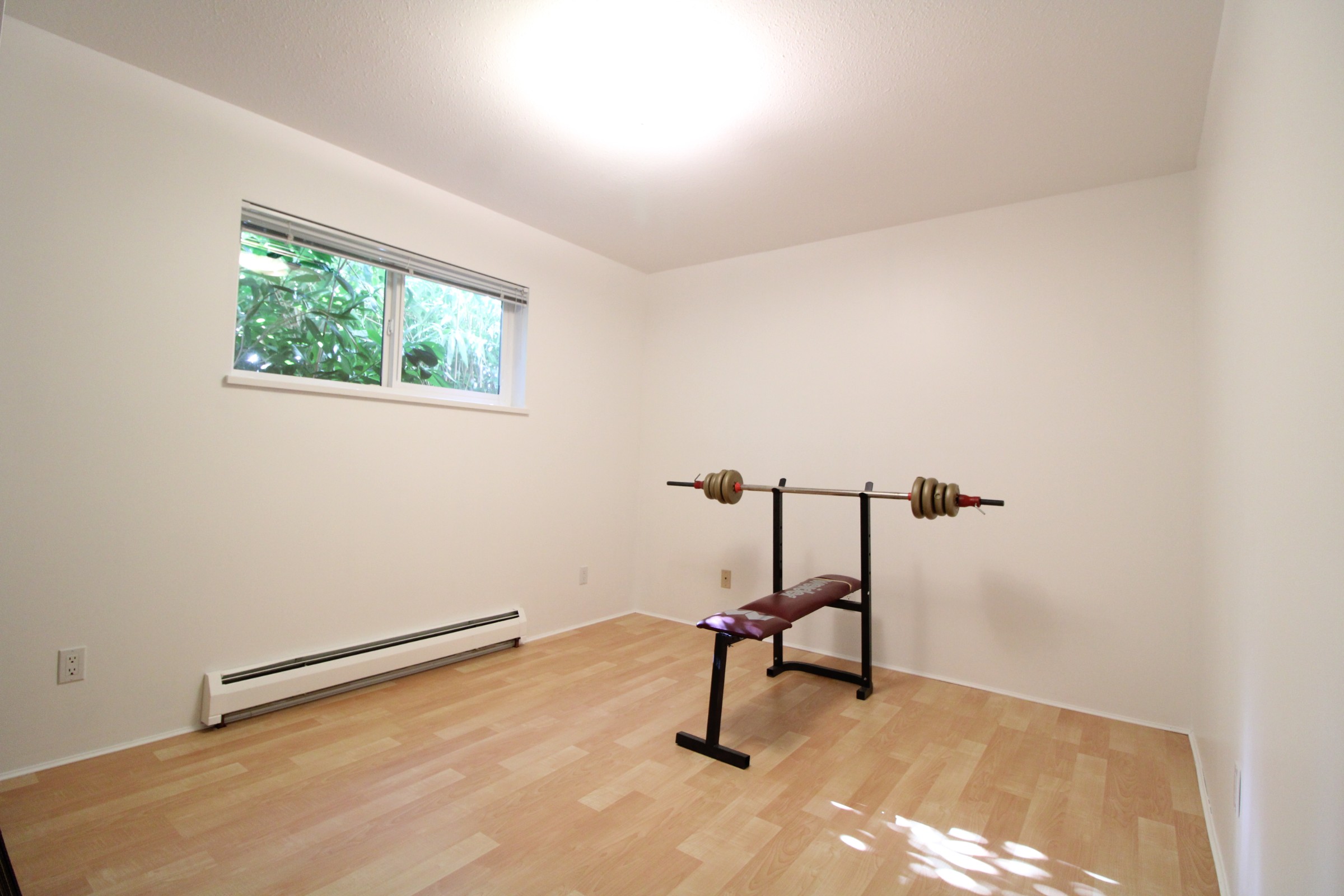 1025 Ridley Drive, Burnaby 4