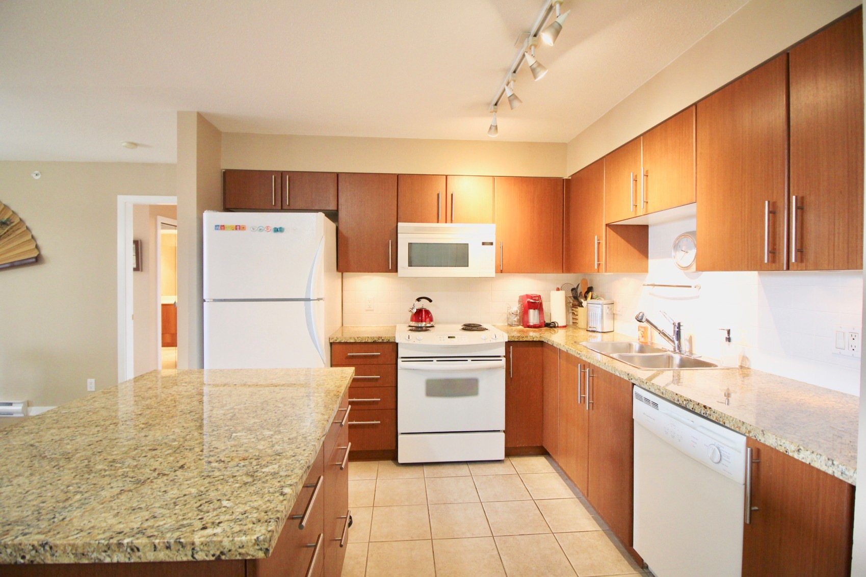 502 2088 Madison Avenue, Burnaby 4