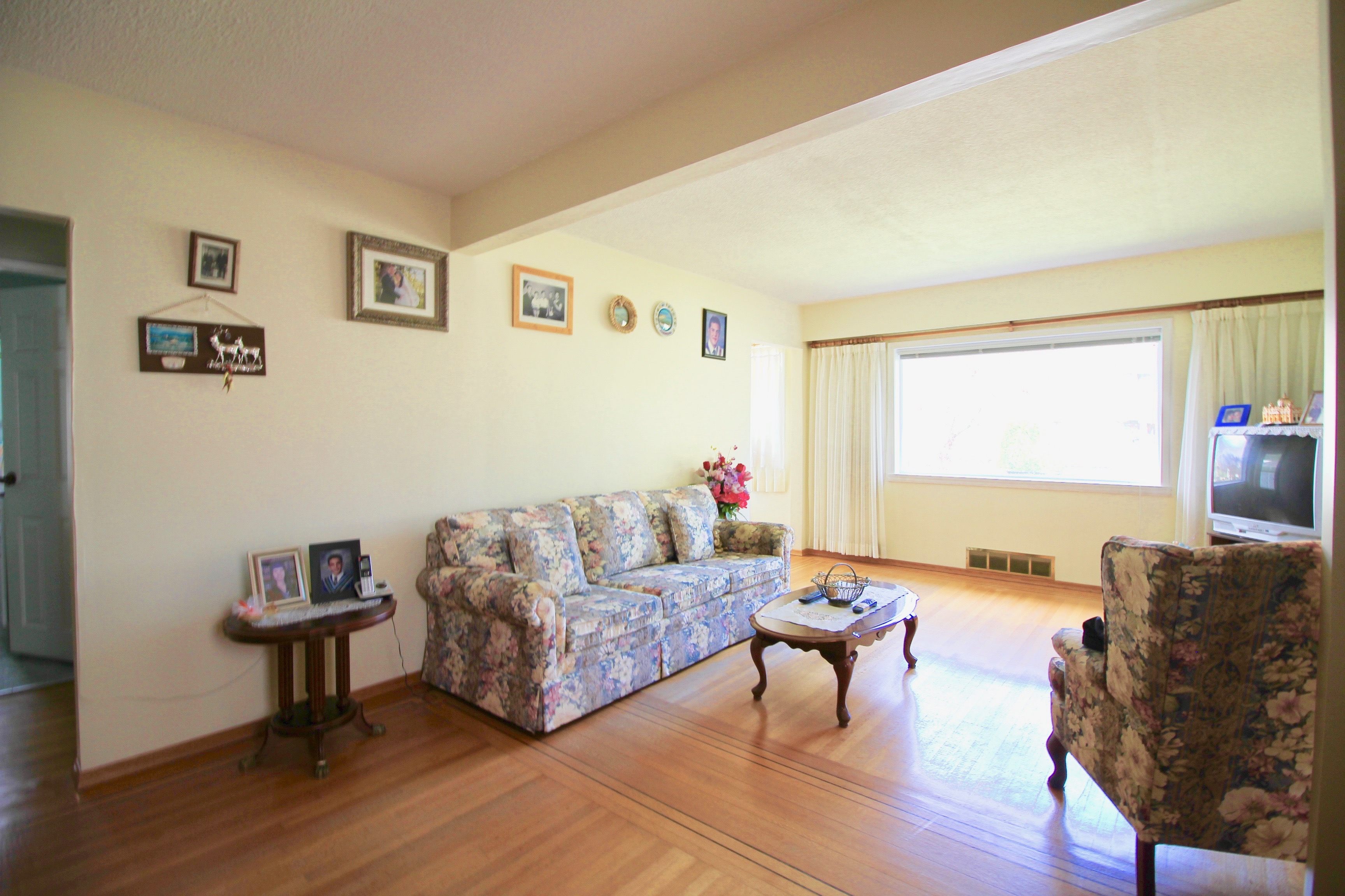 4564 Pender Street, Burnaby 7
