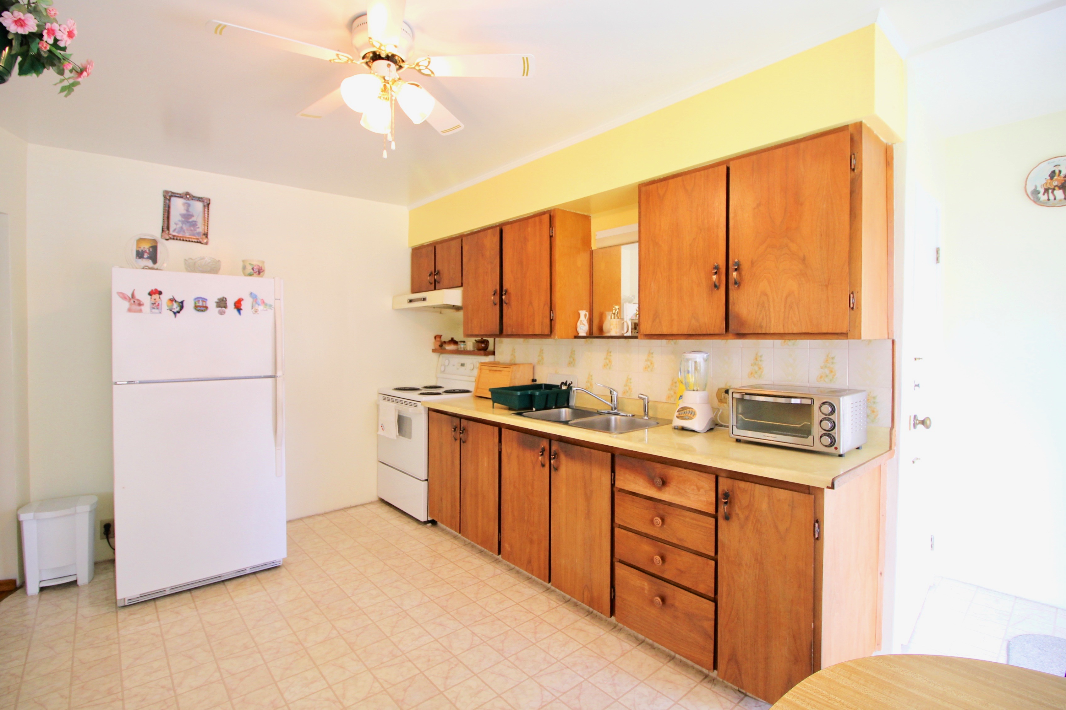 4564 Pender Street, Burnaby 11