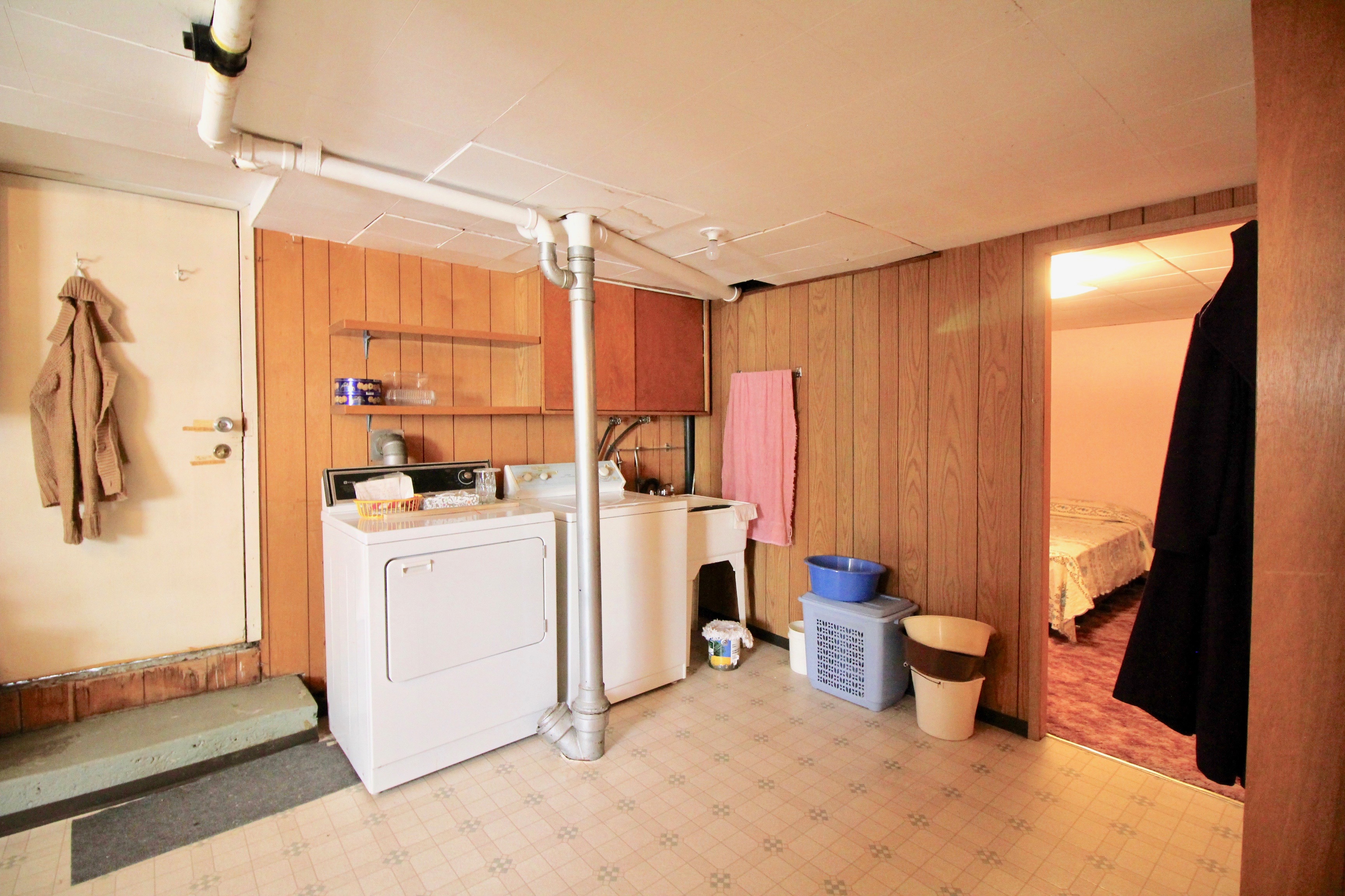 4564 Pender Street, Burnaby 16