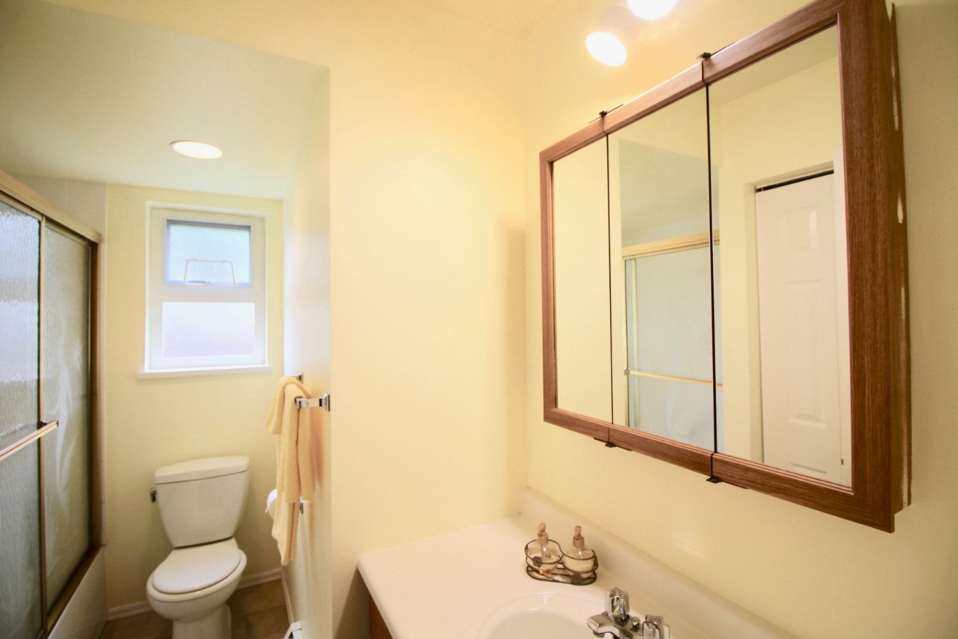 1025 Ridley Drive, Burnaby 16
